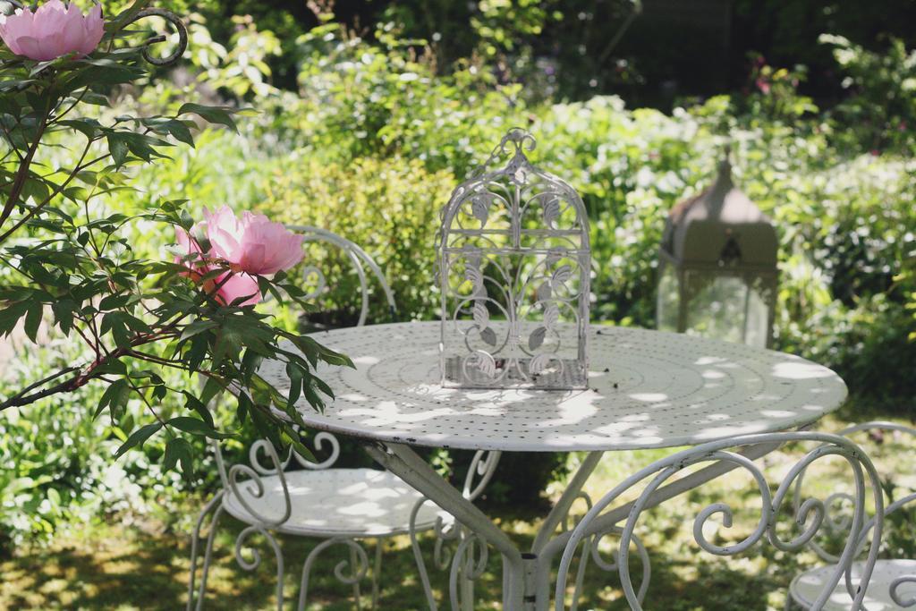 Le Bonheur A La Campagne Bed & Breakfast Lesmont Exterior photo